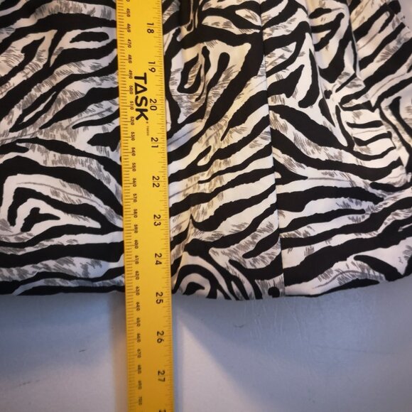 Three Hearts Ladies Black & White Animal Print Puffy Vest - Picture 8 of 8